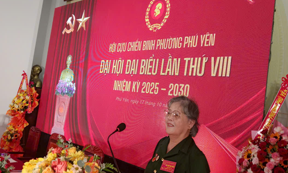 Bà Thư tại Đại hội